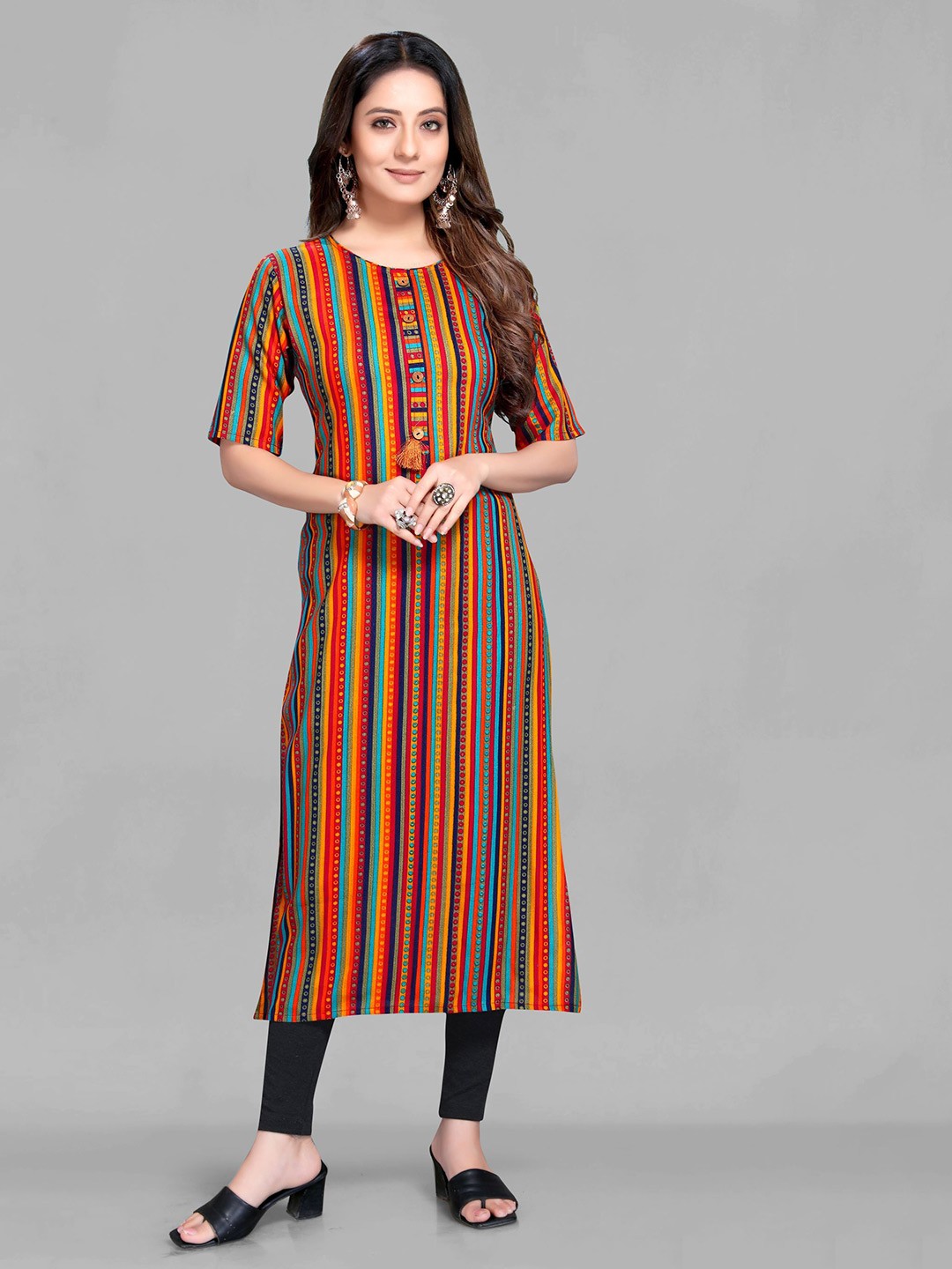 

Krimmple Women Striped Round Neck Straight Kurta, Navy blue
