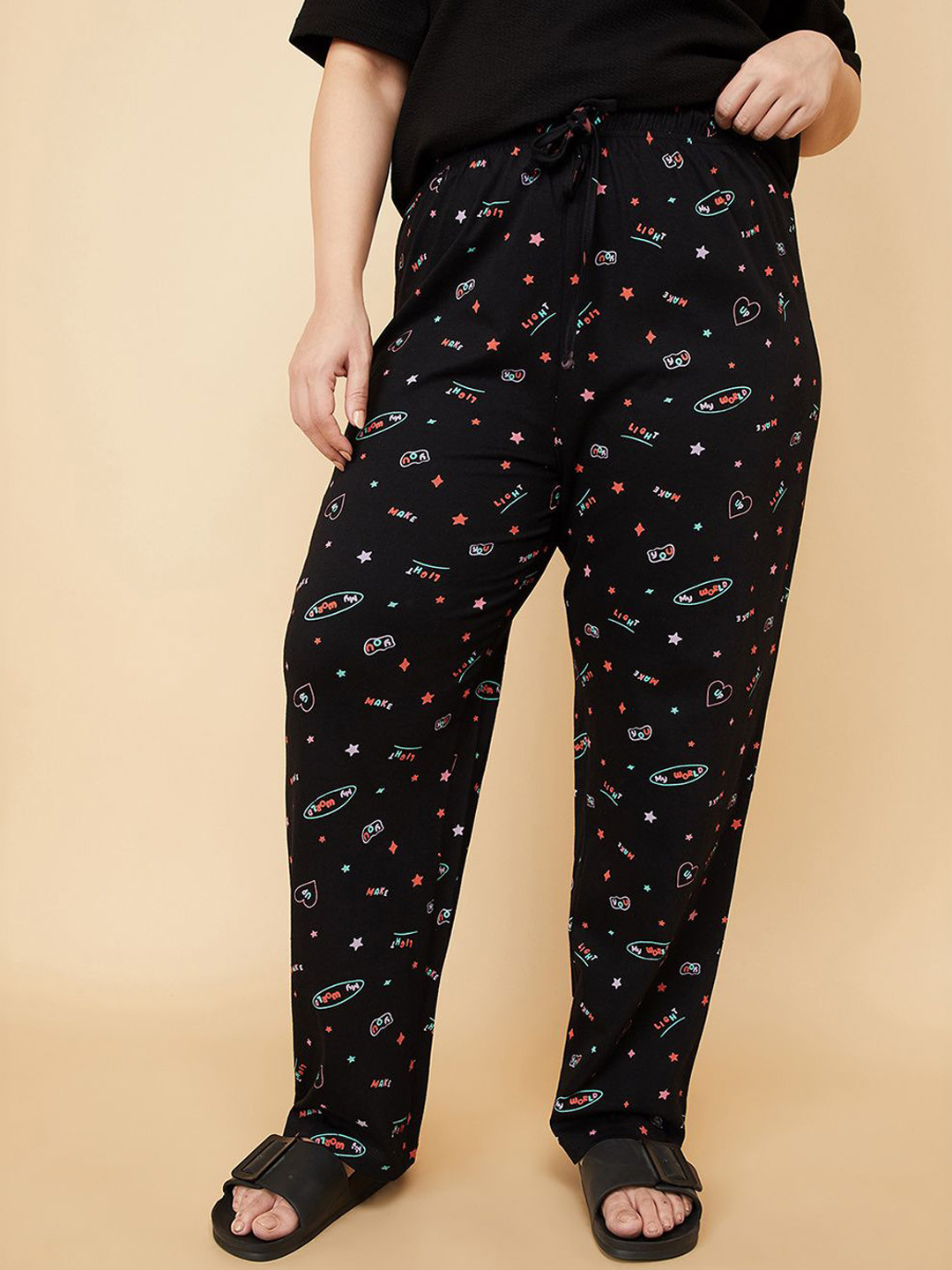 

max Women Printed Lounge Pants, Black