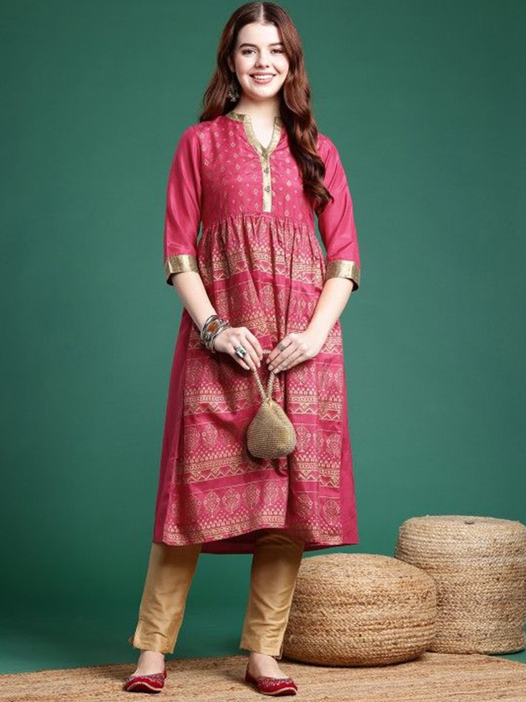 

Suha Ethnic Motifs Printed Mandarin Collar Anarkali Kurta, Maroon