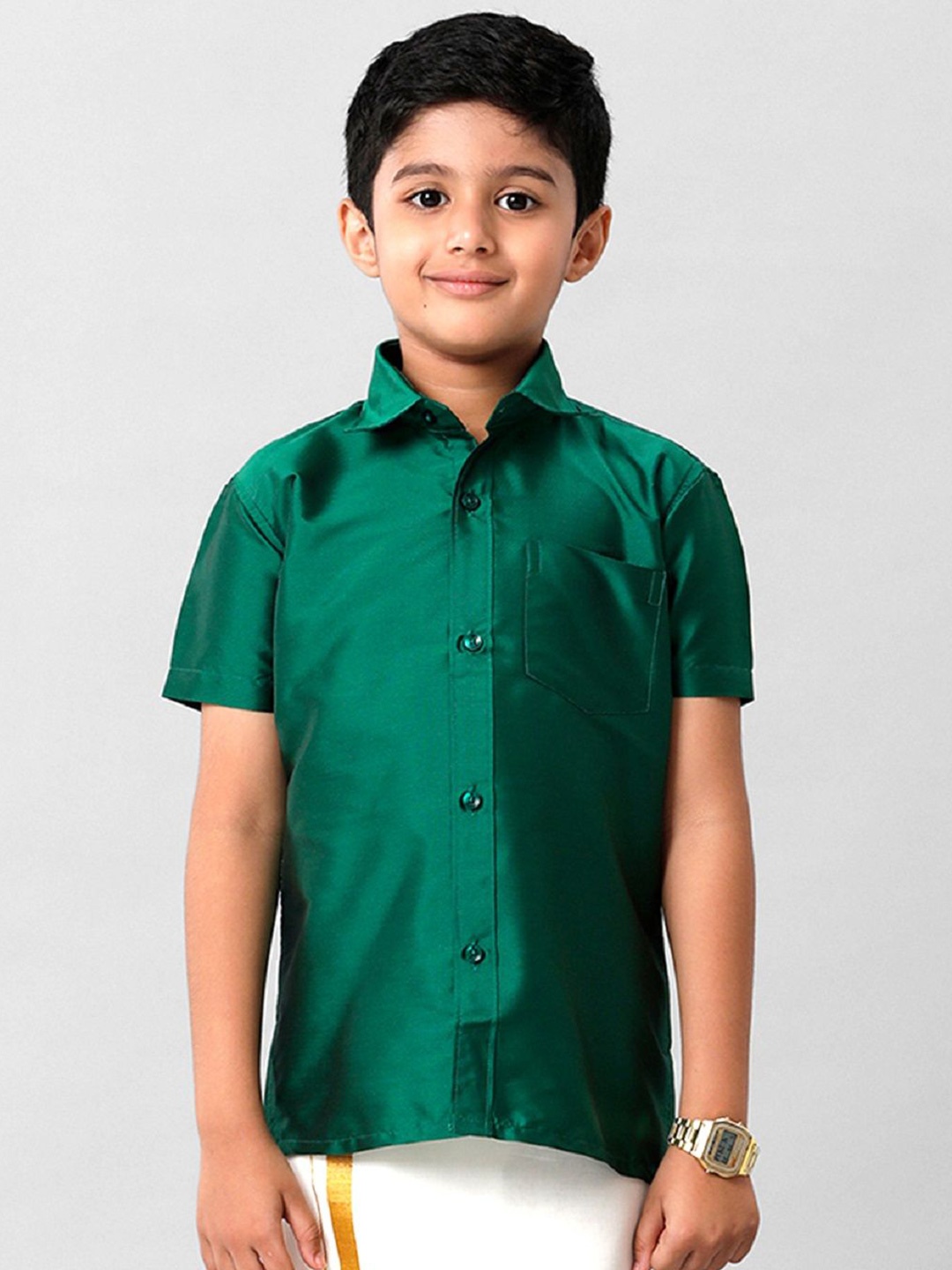 

Ramraj Boys Solid Short Sleeve Shirt With Chest Pocket, Green