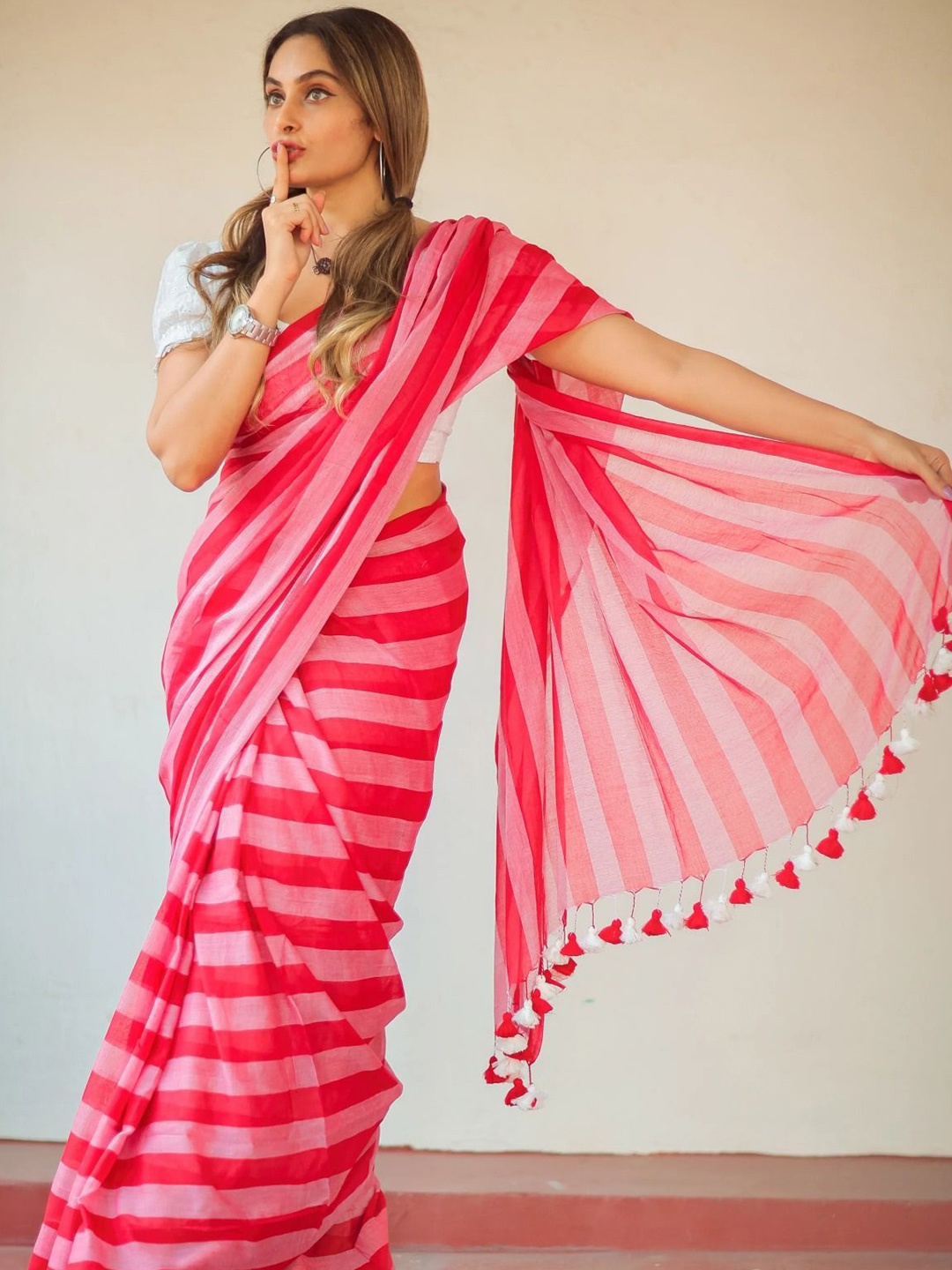 

A TO Z CART Striped Saree with Blouse Piece, Pink