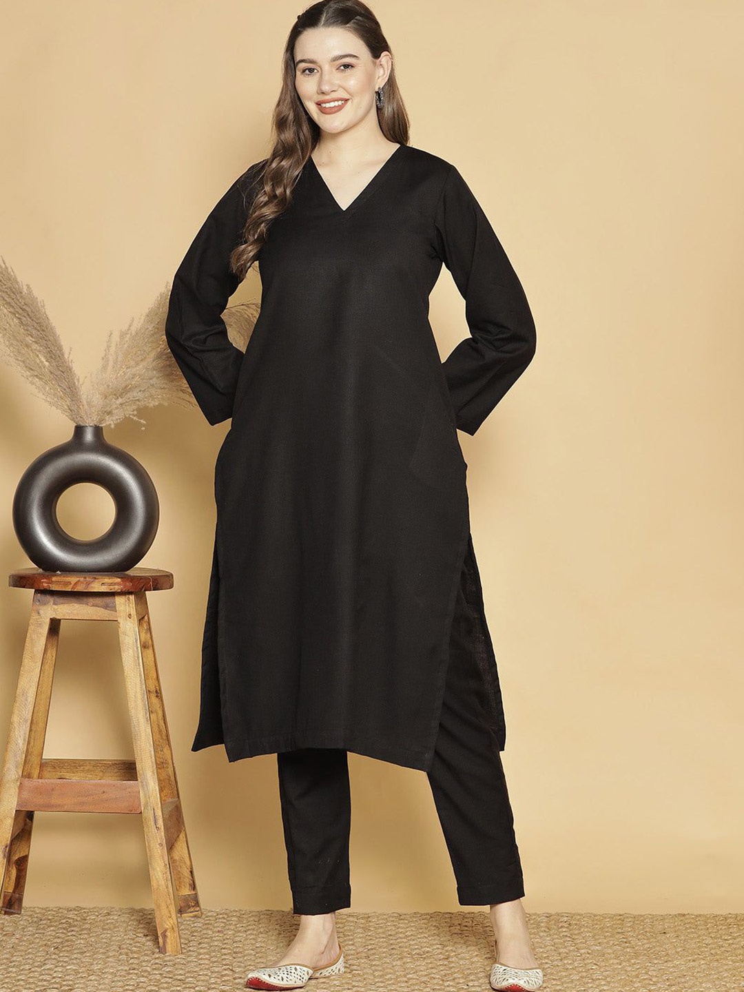 

LetsDressUp V-Neck Acrylic Straight Kurta, Black
