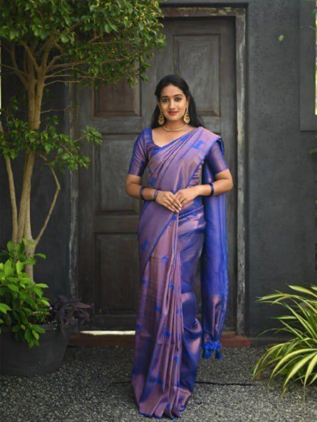 

Upalksh Woven Design Kanjeevaram Saree, Blue