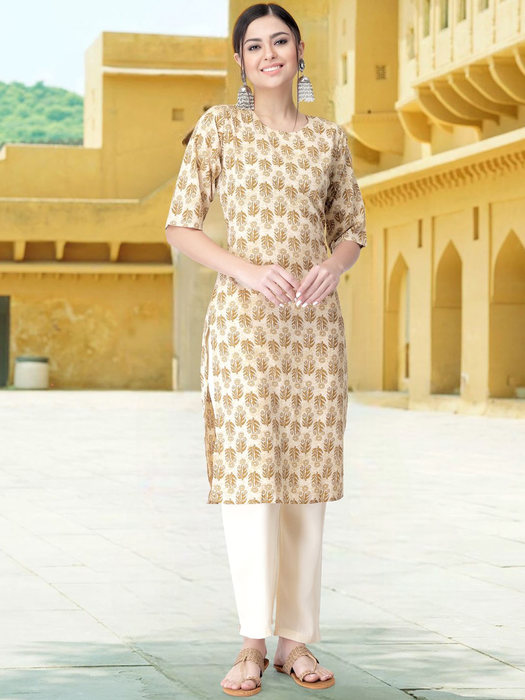 

7Threads Floral Printed Round Neck Straight Kurta With Trousers, Beige