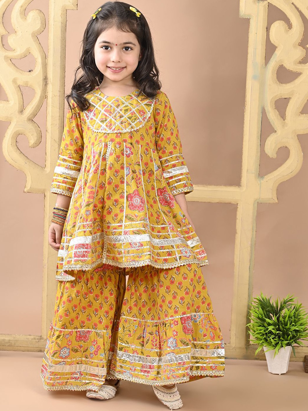 

Superminis Girls Floral Printed Gotta Patti Pure Cotton Anarkali Kurti with Sharara, Yellow