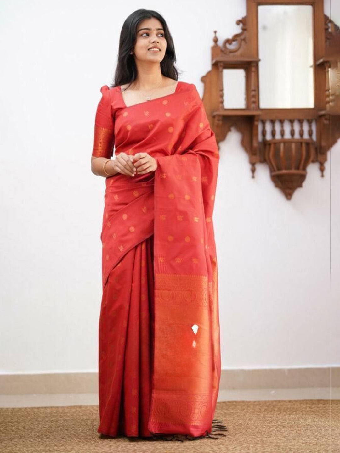 

Upalksh Ethnic Motifs Zari Banarasi Saree, Red