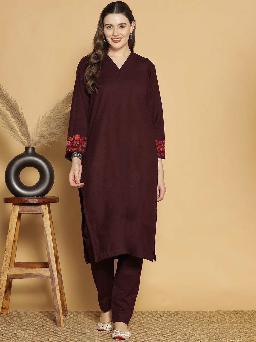 

LetsDressUp V Neck Straight Kurta, Burgundy
