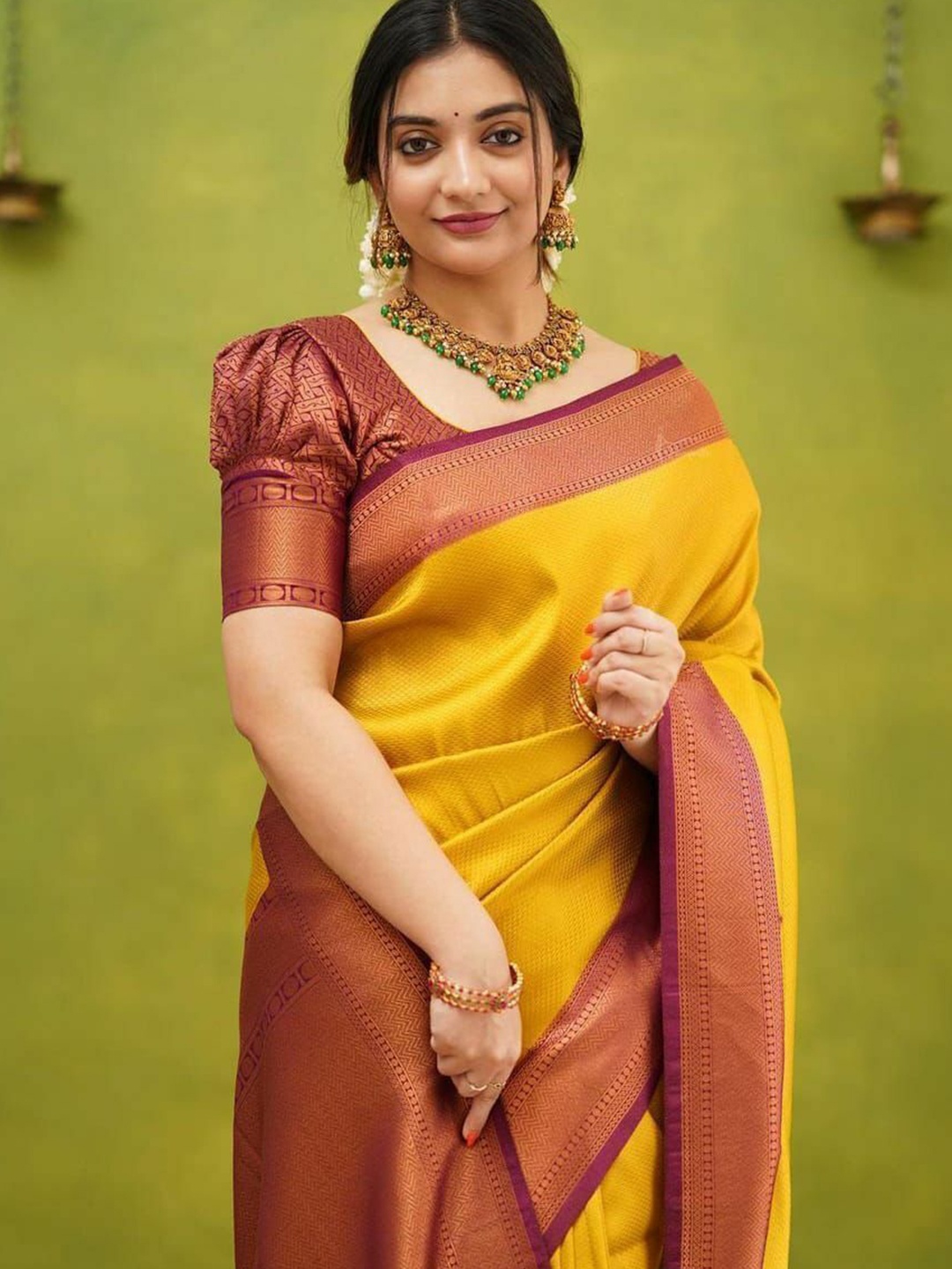 

Upalksh Woven Design Zari Kanjeevaram Saree, Yellow