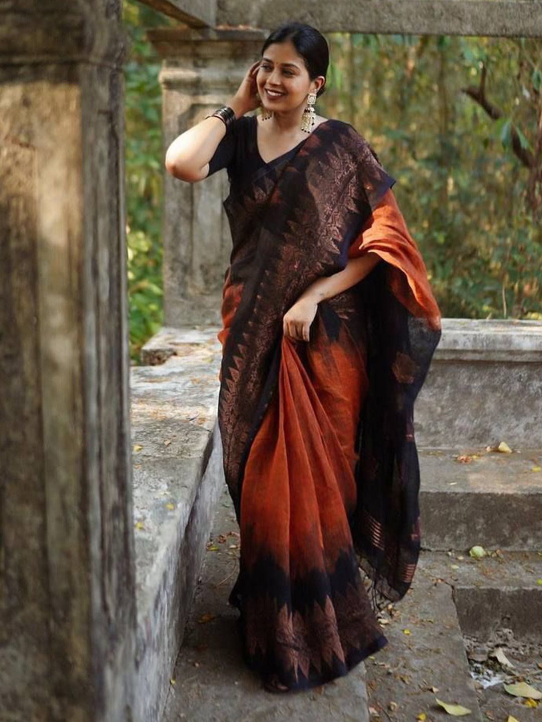 

Upalksh Woven Design Zari Kanjeevaram Saree, Orange