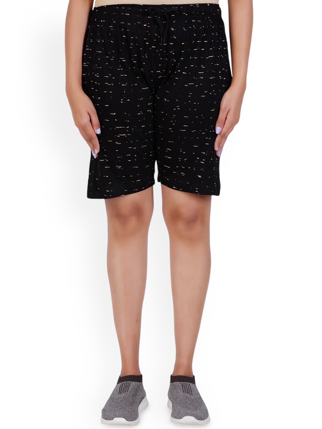 

FEEL TRACK Women Printed Mid-Rise Cotton Shorts, Black