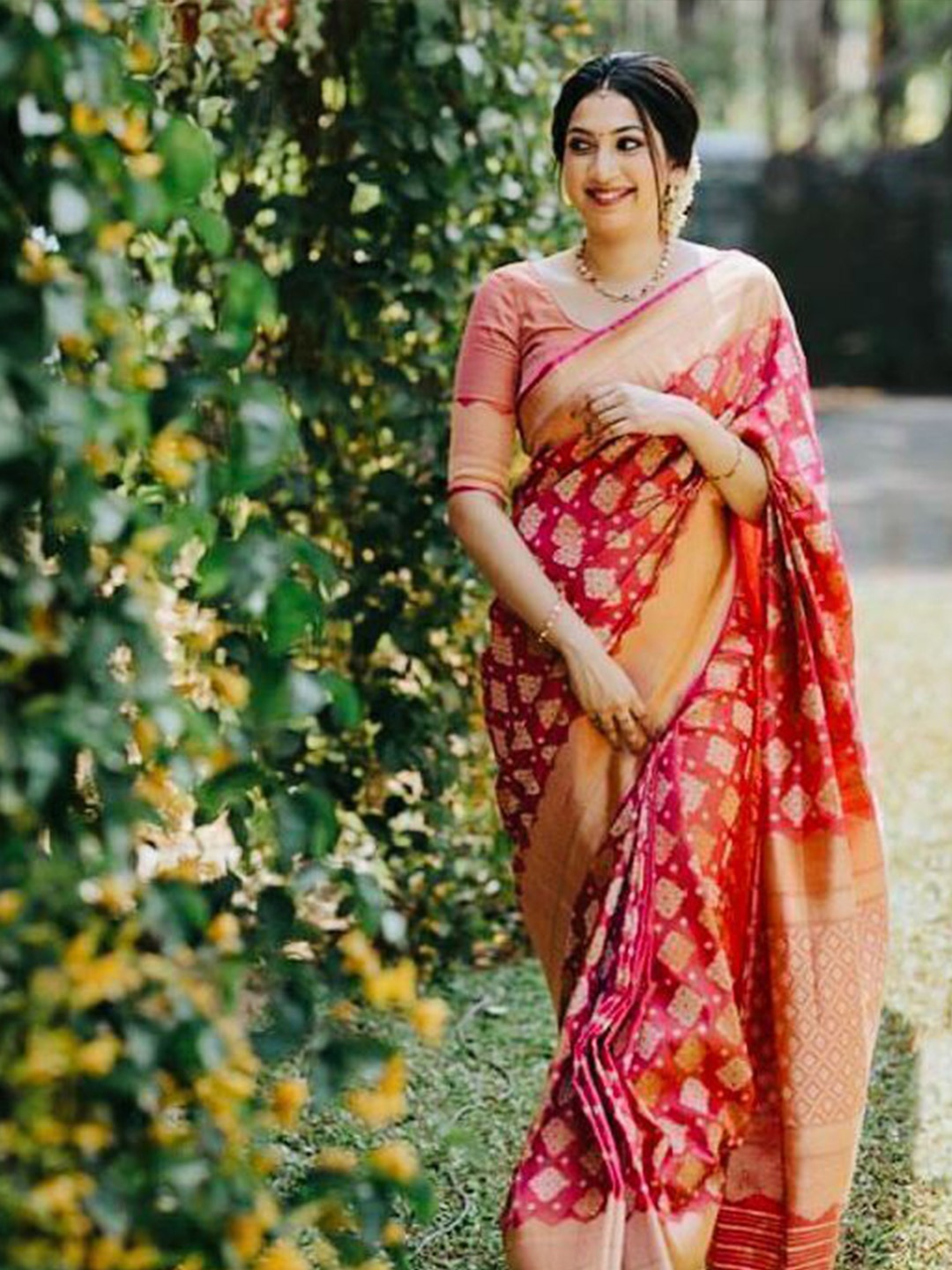 

Upalksh Woven Design Zari Pure Silk Kanjeevaram Saree, Red