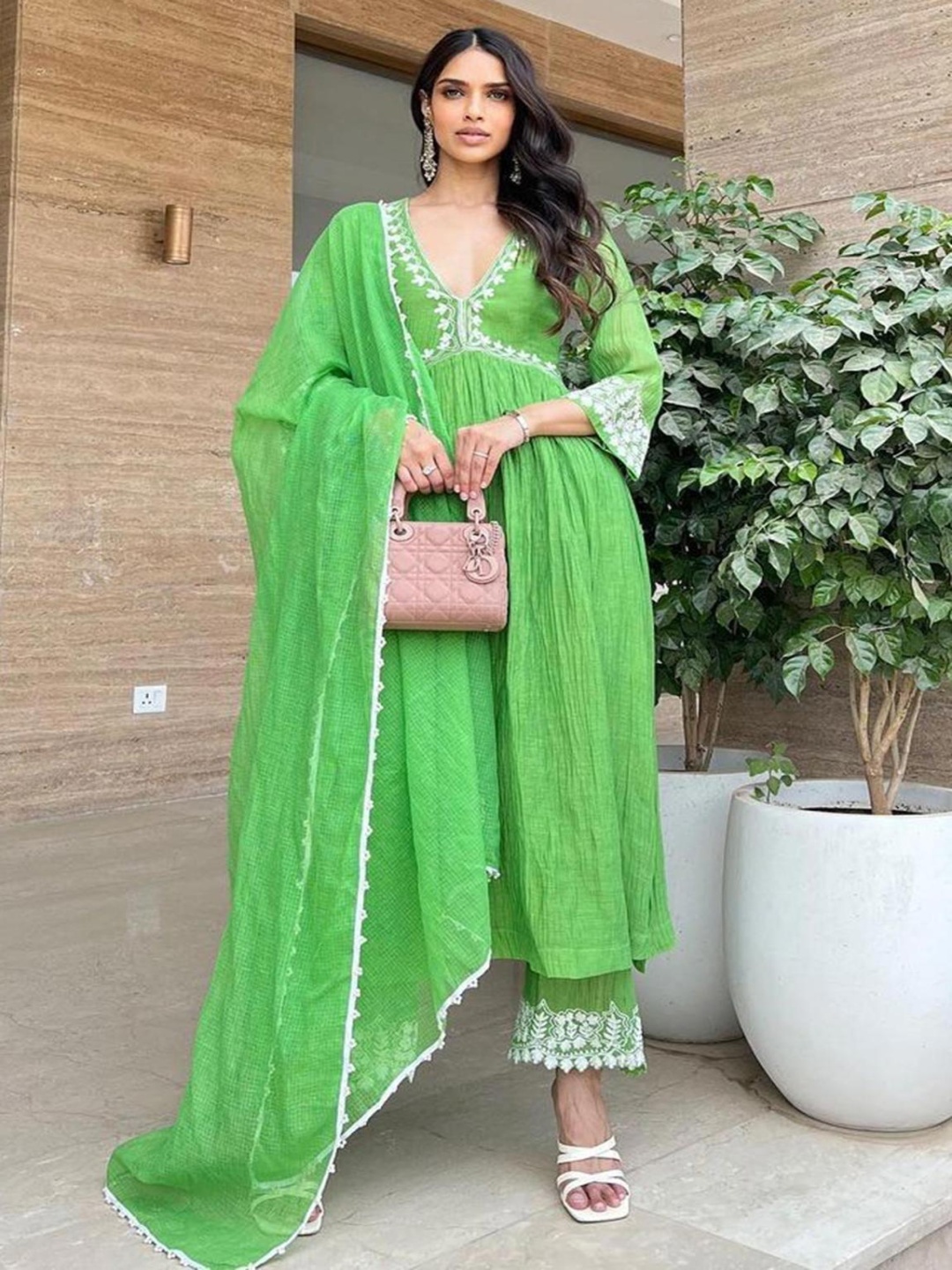 

GoSriKi Floral Embroidered Empire V-Neck Anarkali Kurta With Palazzos And Dupatta, Green