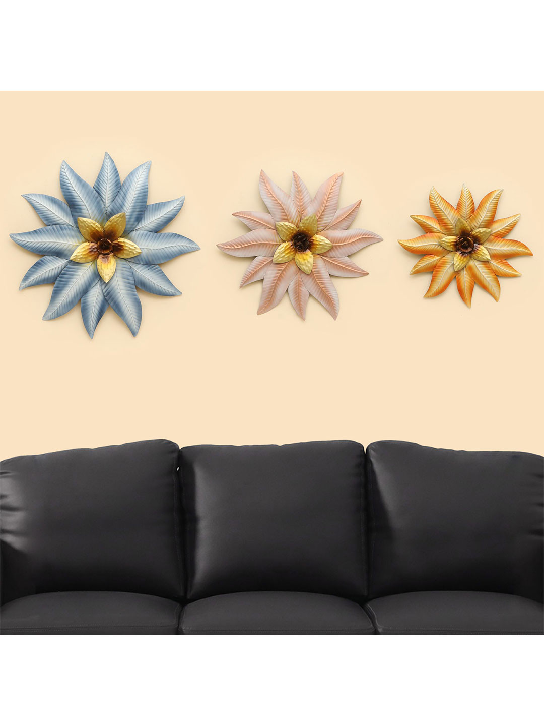 

vedas Mystic Indiana 3 Pcs Blue & Pink Textured Metal Ena Flower Wall Decor