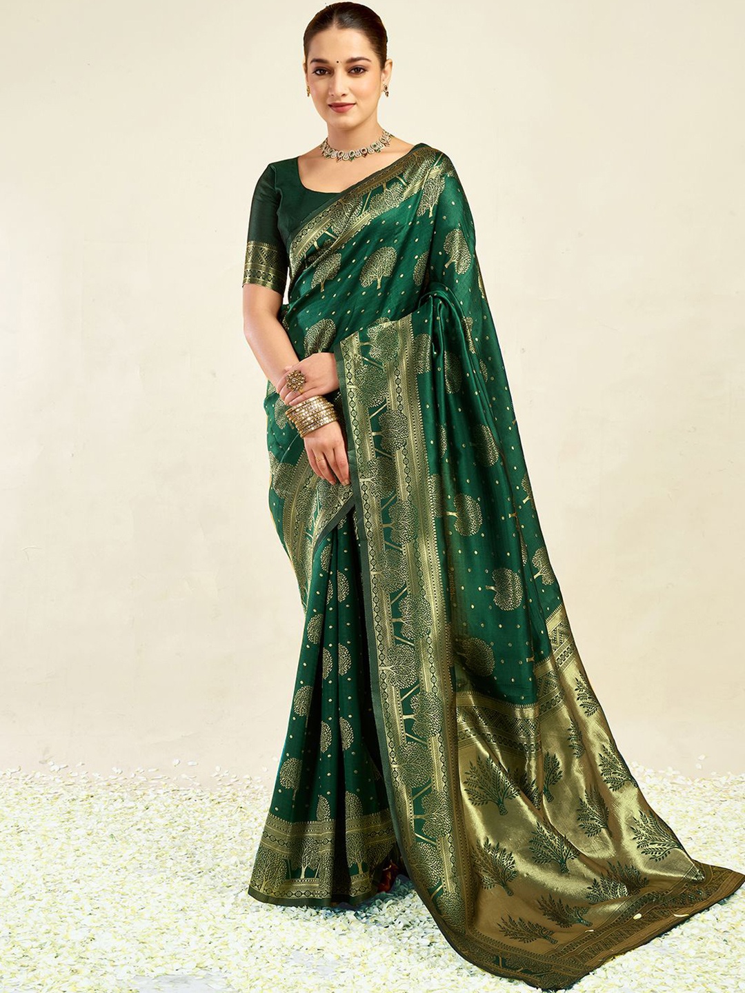 

KALINI Woven Design Zari Banarasi Saree, Green