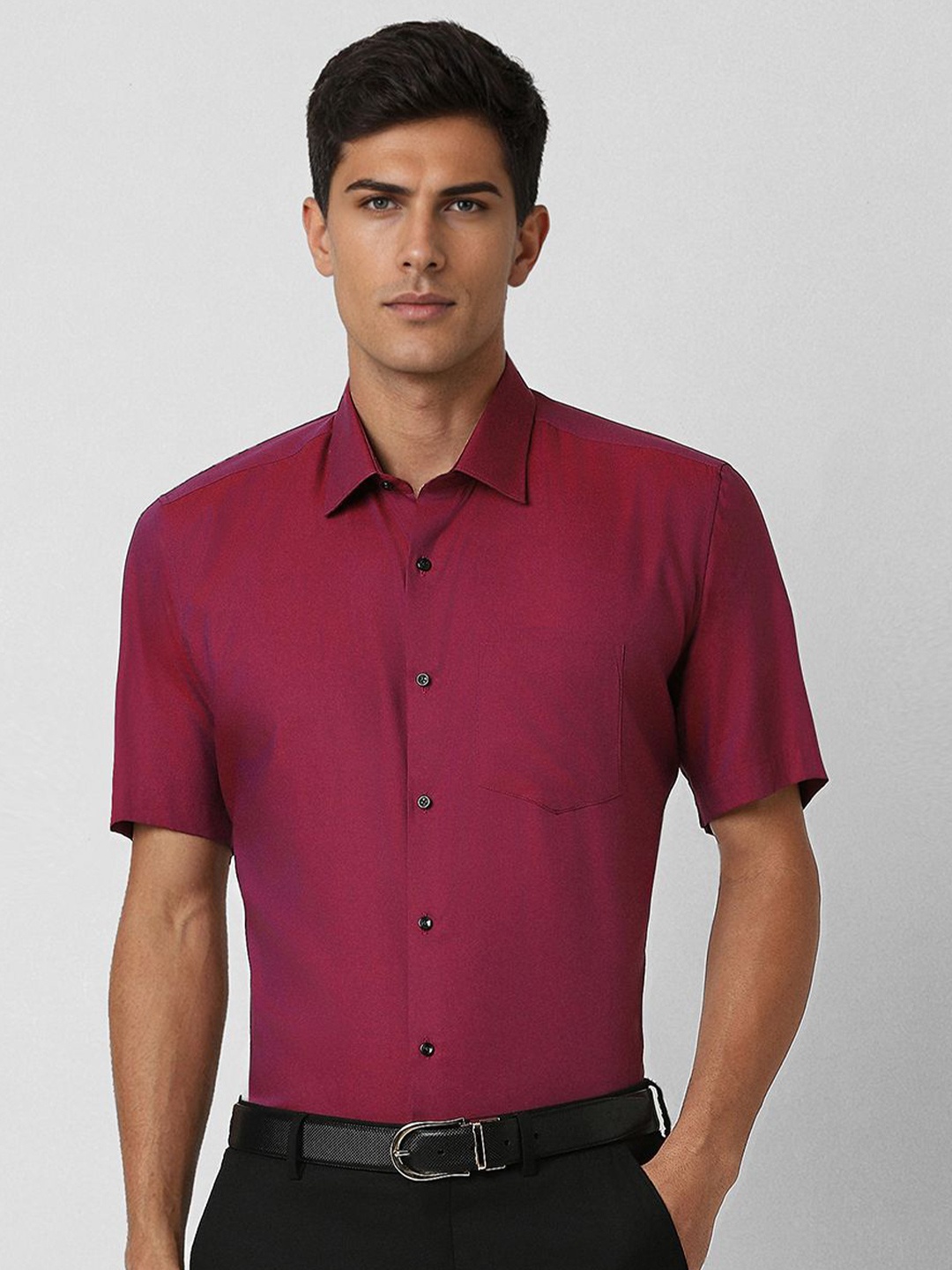 

Van Heusen Men Spread Collar Solid Cotton Formal Shirt, Pink