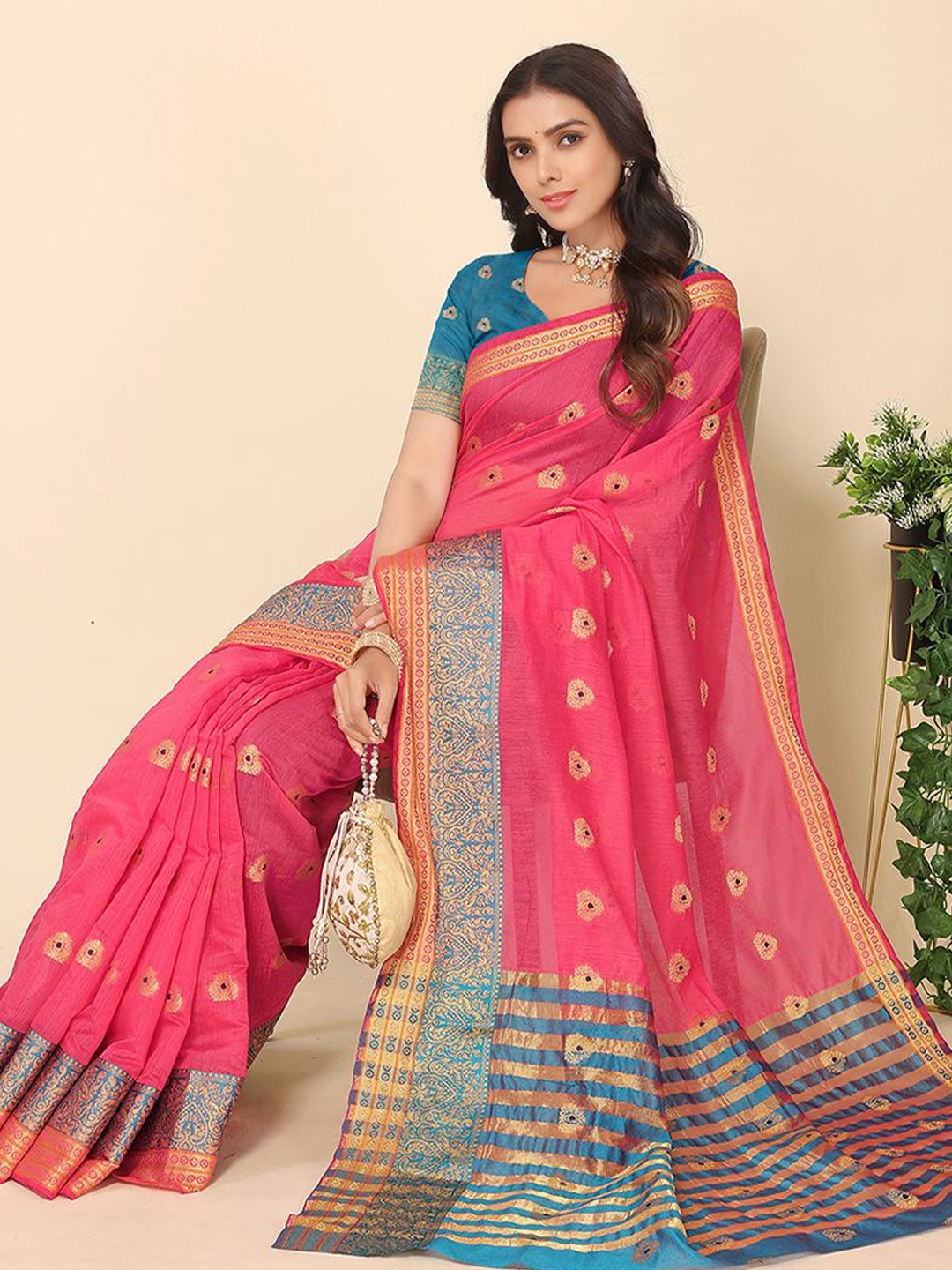 

Leeza Store Woven Design Maheshwari Saree, Pink