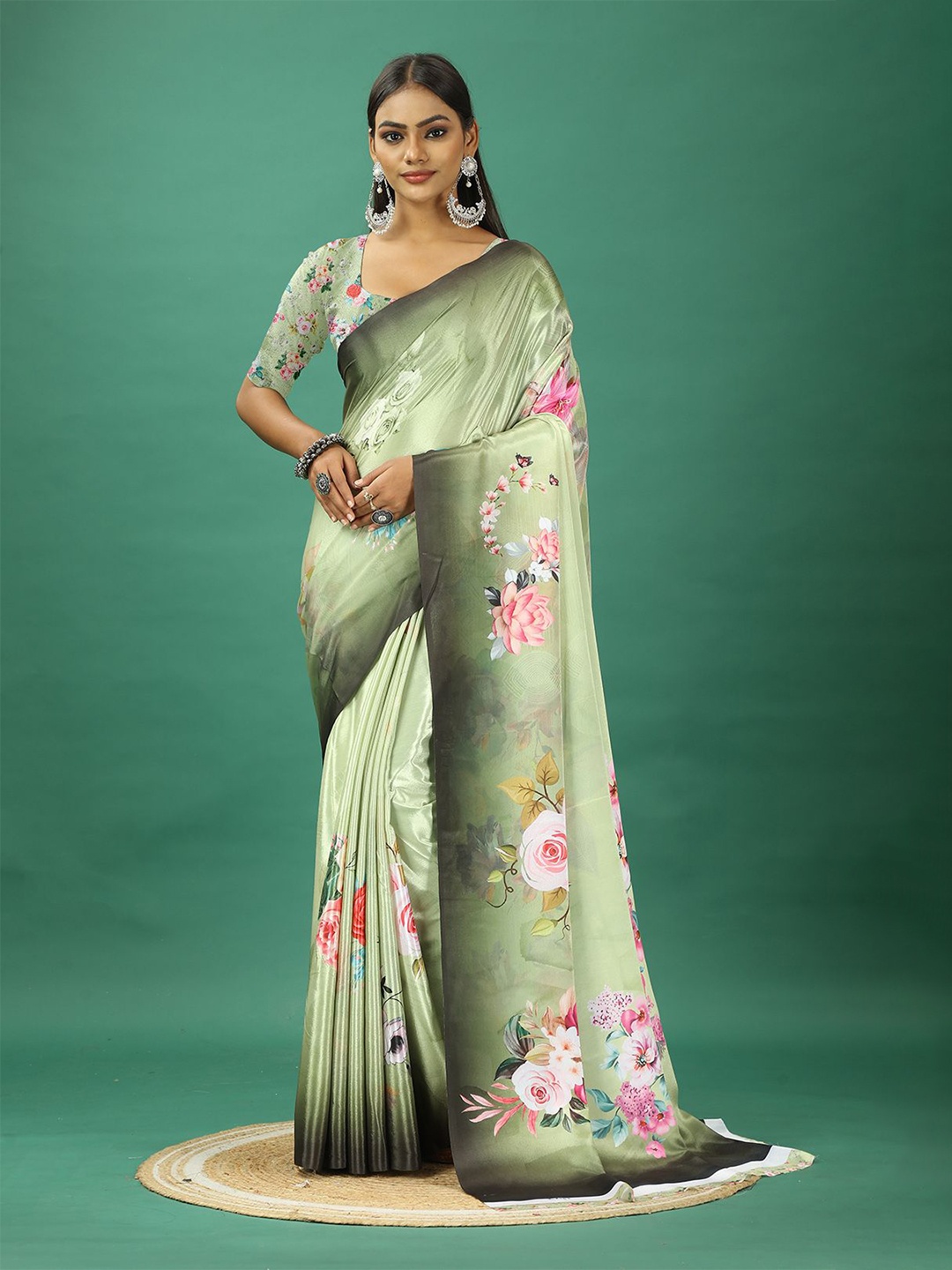 

A.V.M. SILK MILLS Women Floral Printed Pure Crepe Saree, Green