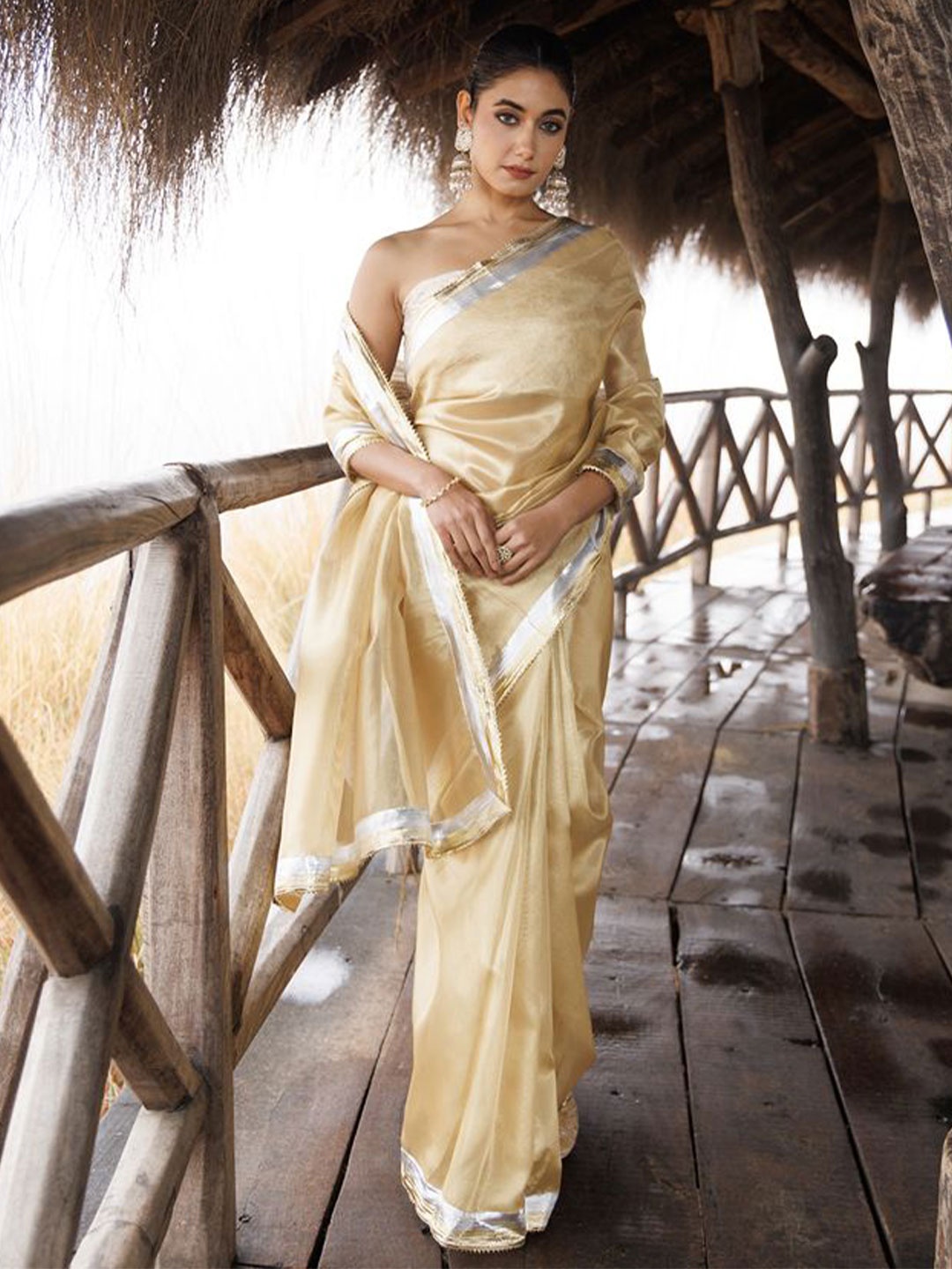 

Geroo Luxe Beige Gotta Patti Tissue Saree