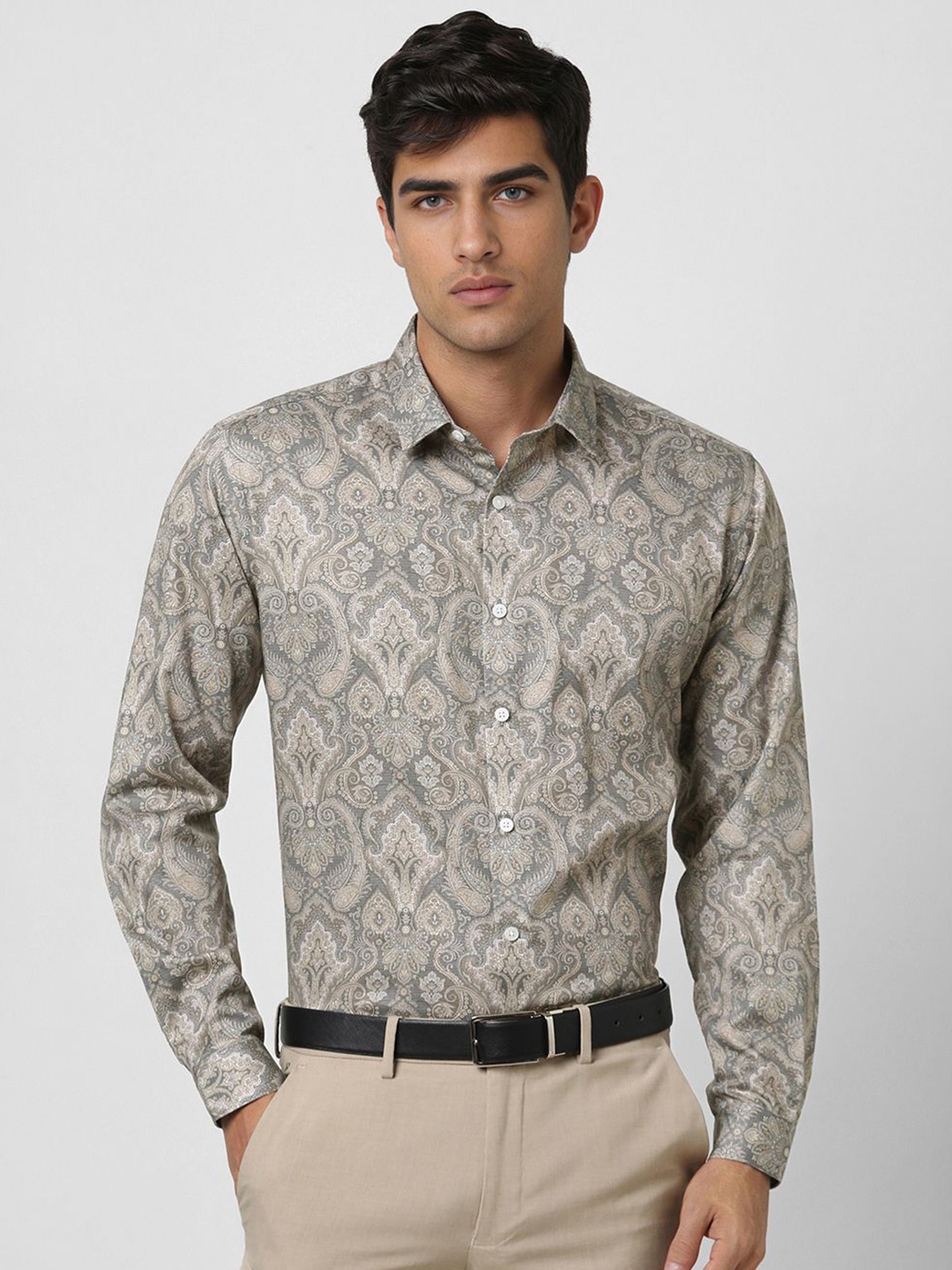 

V Dot Men Slim Fit Spread Collar Ethnic Motifs Printed Cotton Casual Shirt, Grey