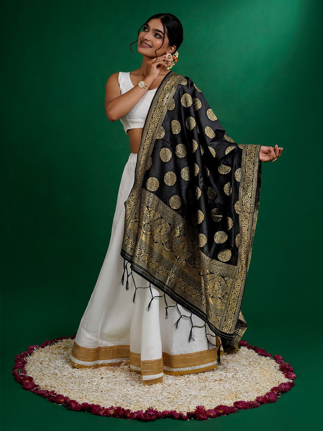 

TEEJH Floral Woven Design Silk Dupatta, Black