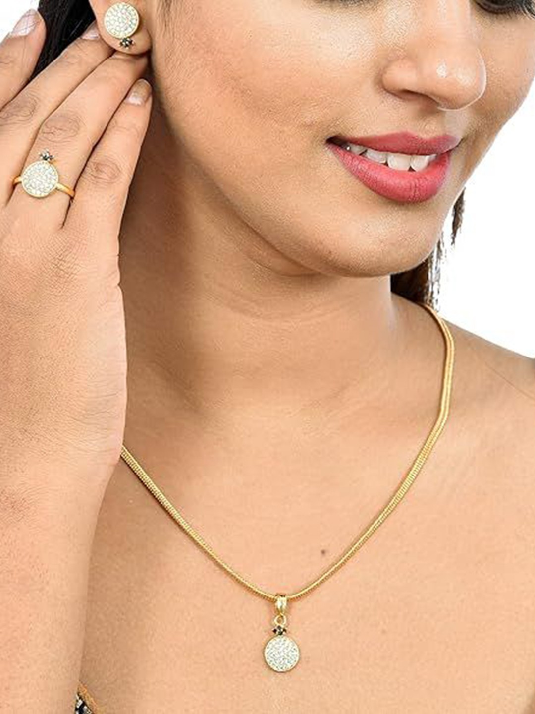 

Kezlin Gold-Plated American Diamond-Studded Jewellery Set