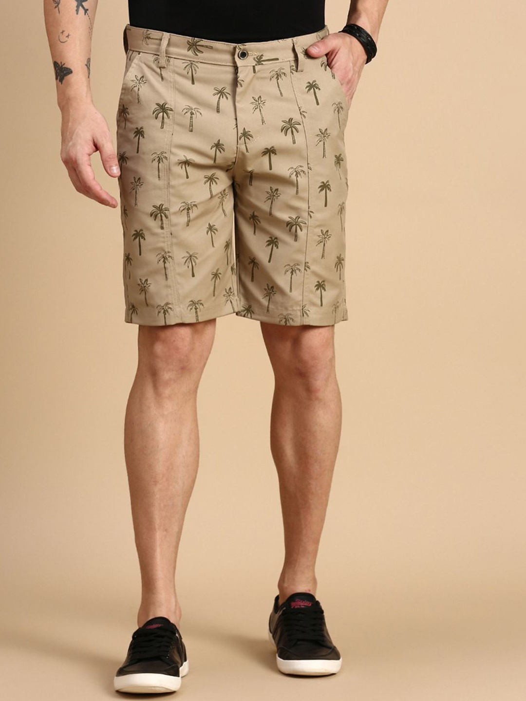 

Classic Polo Men Printed Slim Fit Cargo Shorts, Beige