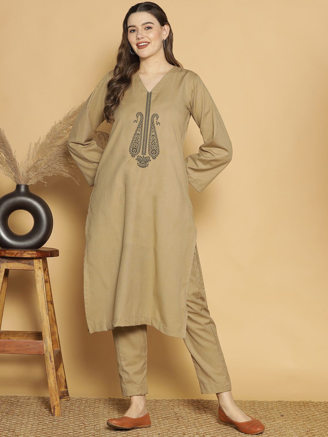 

LetsDressUp Floral Printed V Neck A Line Kurta, Beige