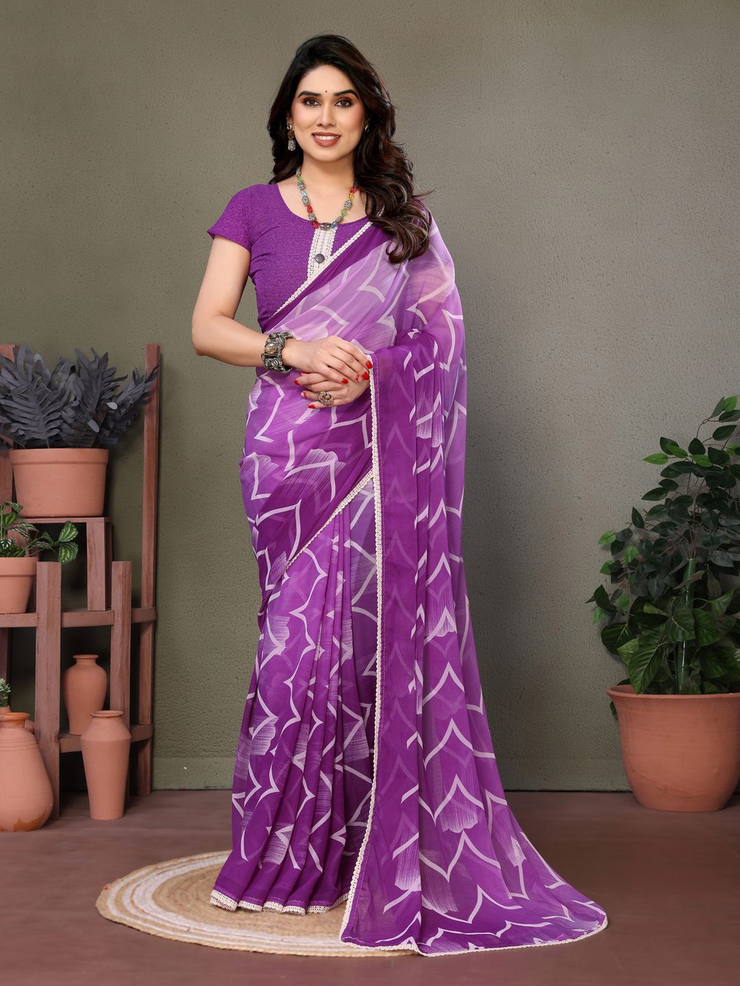

WINKLECART Printed Pure Georgette Block Print Saree, Purple