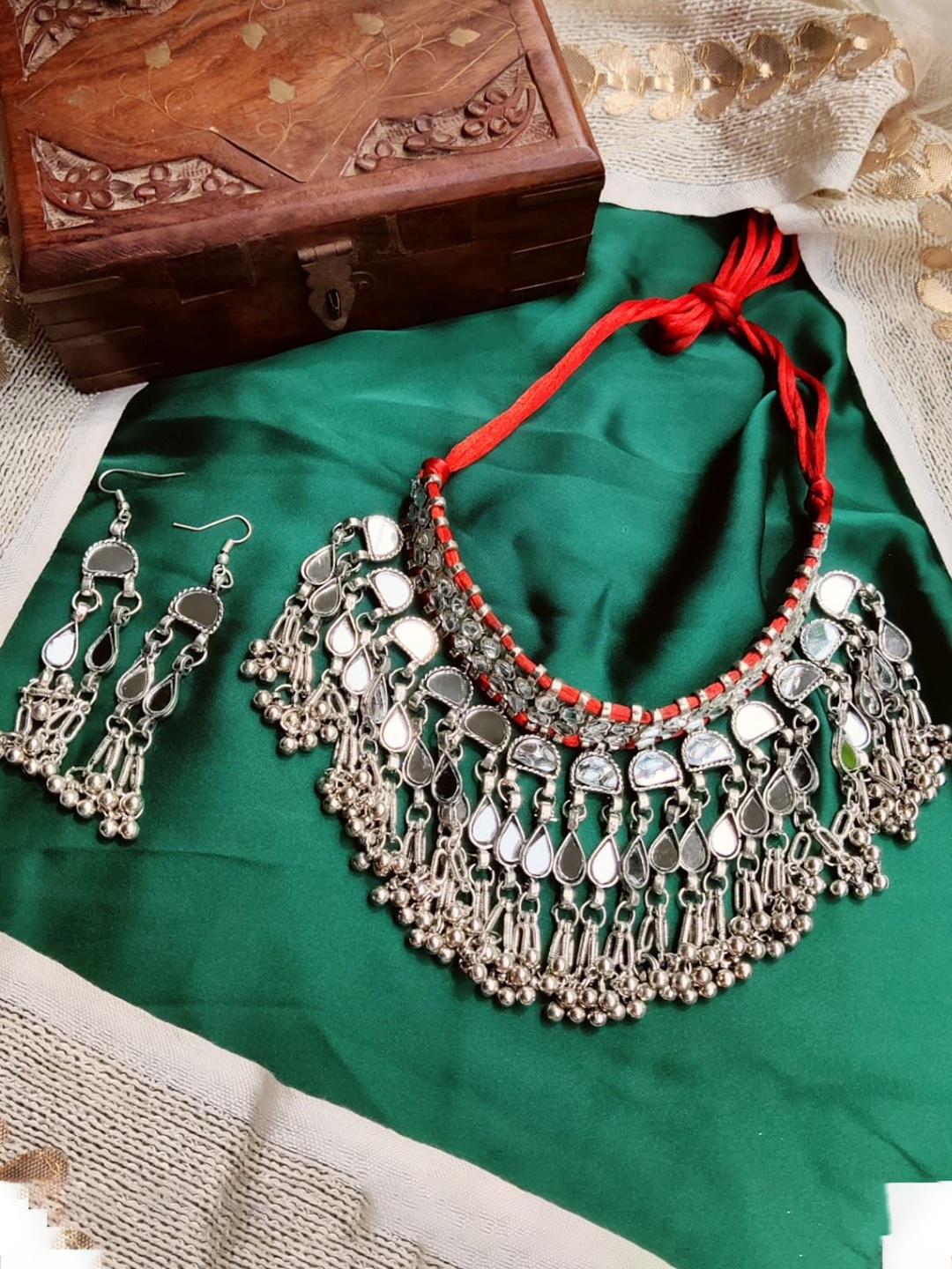 

Janpath Online Mirrorwork Oxidised Jewellery Set, Silver