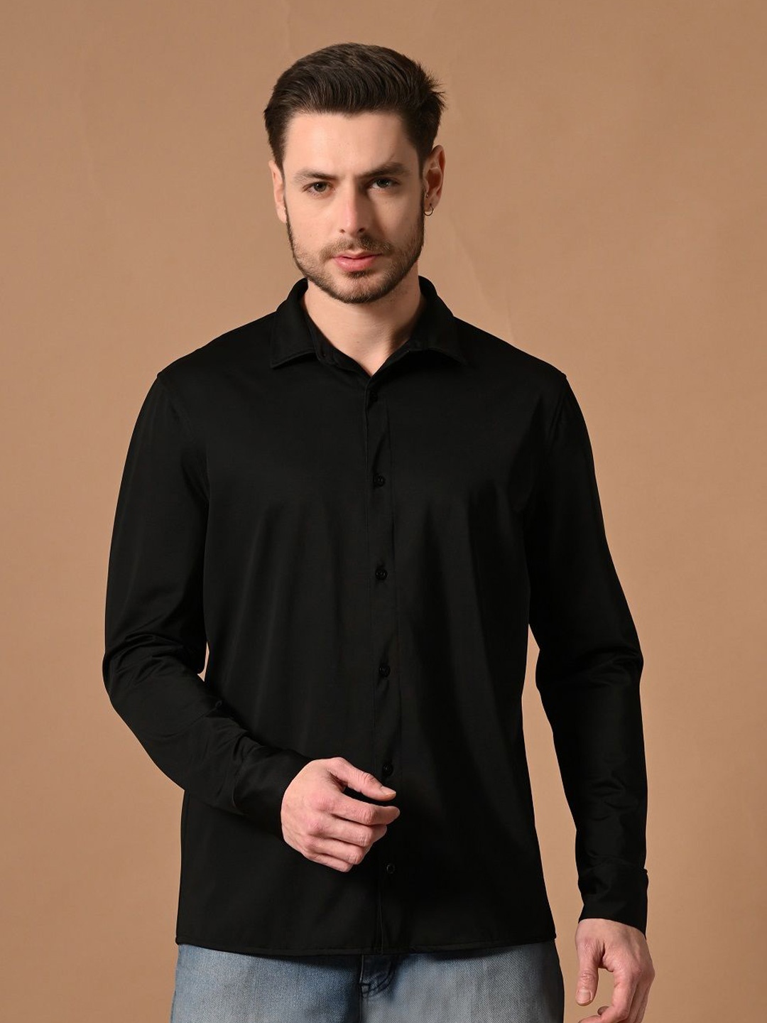 

PANDORNA Men Spread Collar Solid Casual Shirt, Black