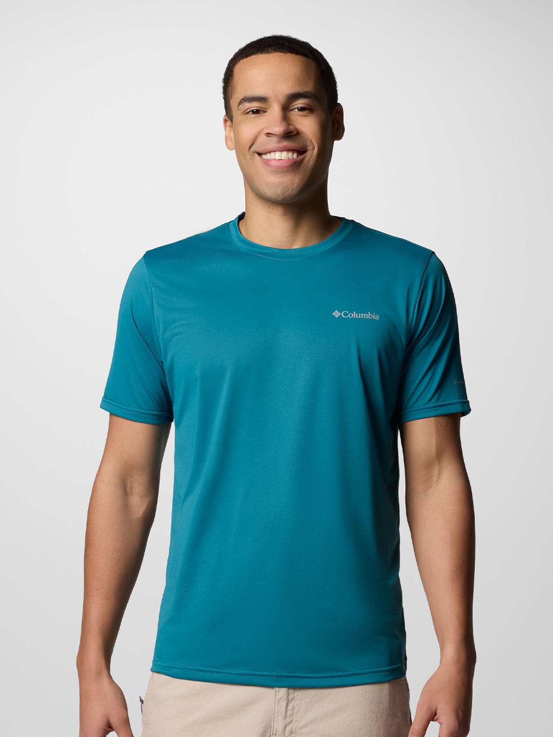 

Columbia Men Solid Round Neck Slim Fit Casual T-shirt, Teal