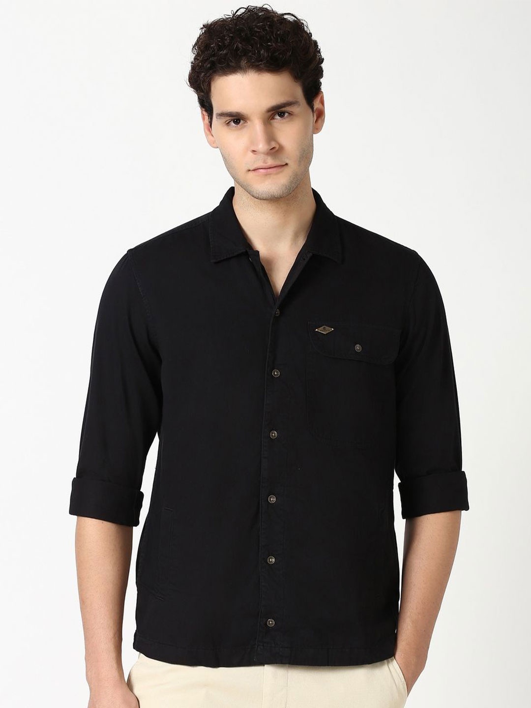 

Peter England Casuals Men Spread Collar Solid Cotton Casual Shirt, Black