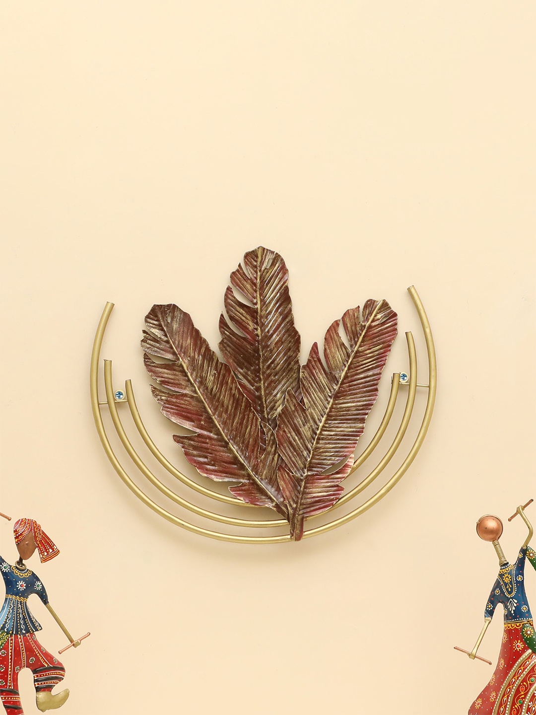 

vedas Mystic Indiana Gold-Toned & Brown Textured Metal Victoria Leaf Wall Decor