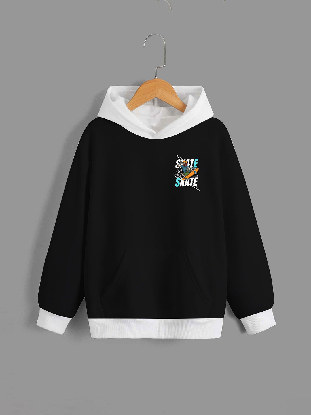 

Dagcros Boys Printed Hooded Sweatshirt, Black