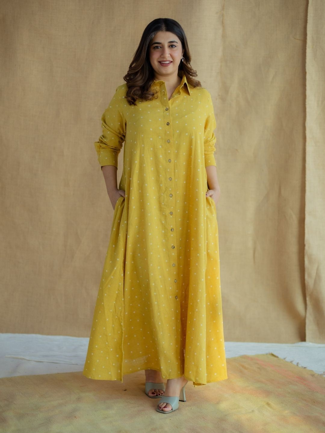 

THE INDIAN ETHNIC CO Women Polka Dot Printed A-Line Dress, Yellow