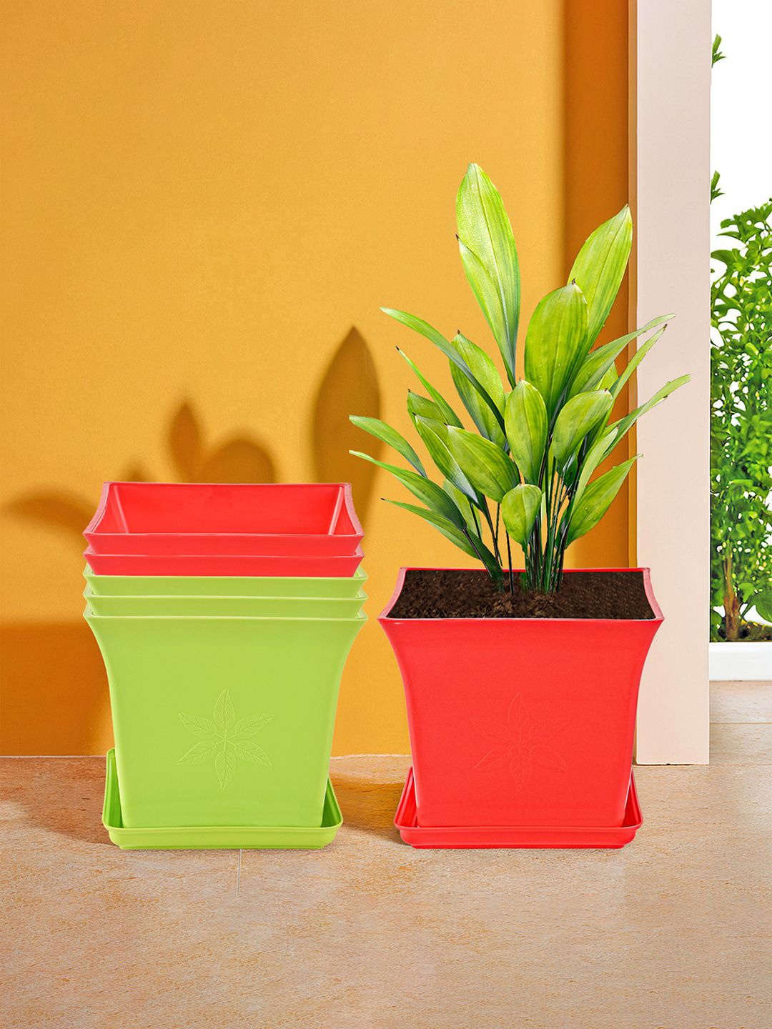 

Kuber Industries Green & Red 6 Pieces Premium Flower Pots for Garden with Bottom Plates