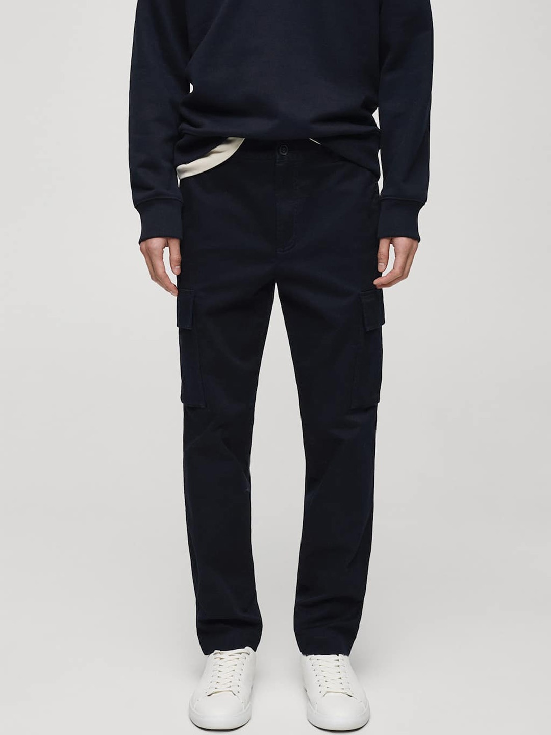 

MANGO MAN Mid-Rise Solid Cargos, Navy blue