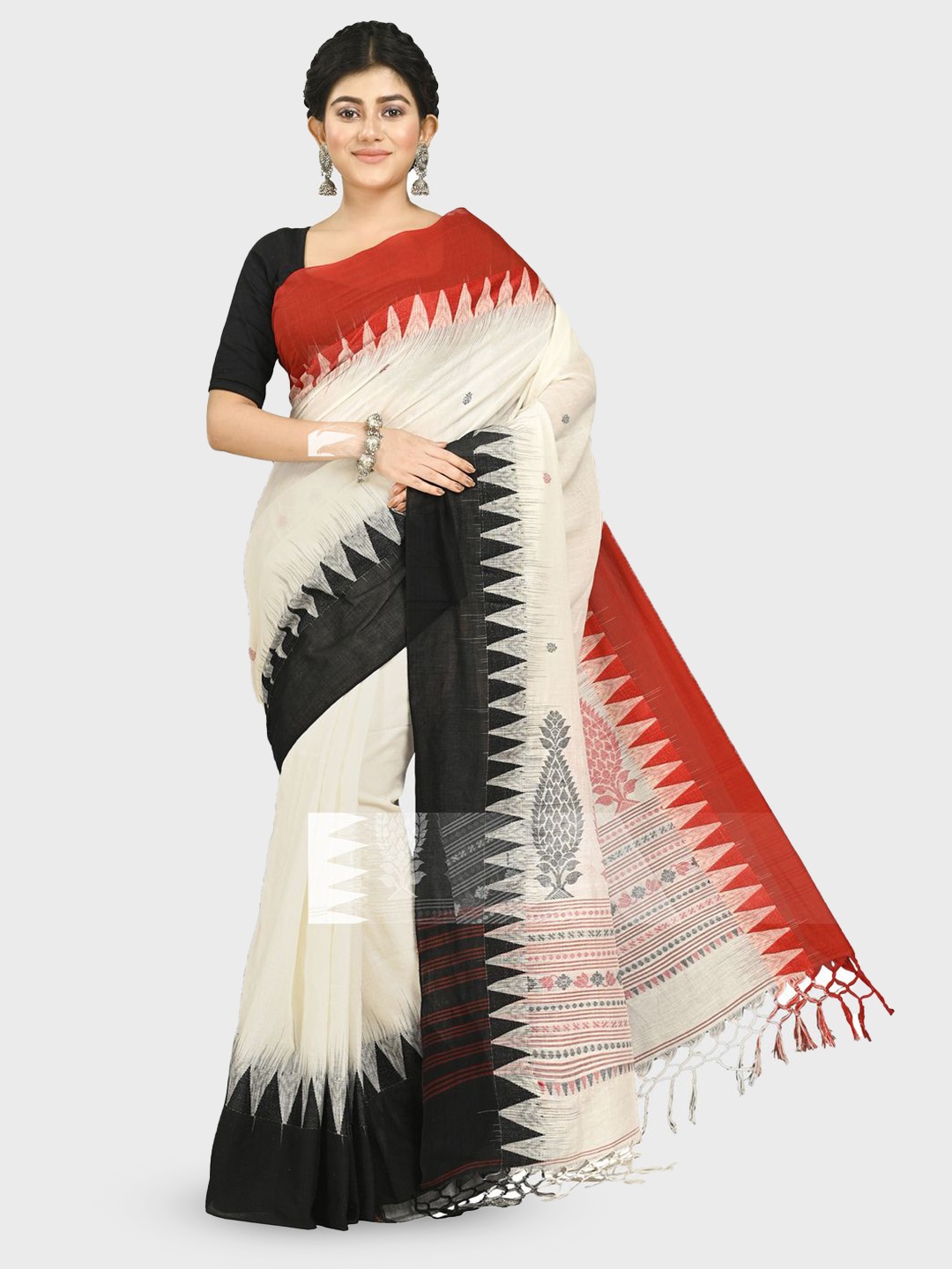 

Crochetin Woven Design Handloom Sarees, White