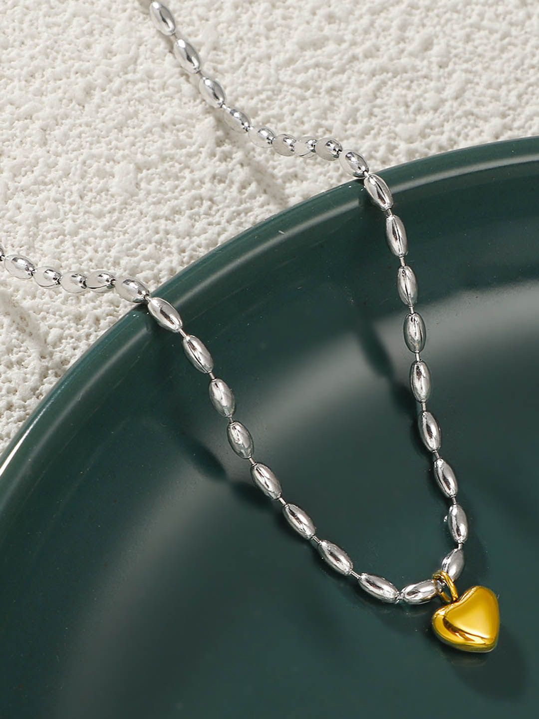 

StyleCast Silver-Toned Heart Shaped Minimal Chain