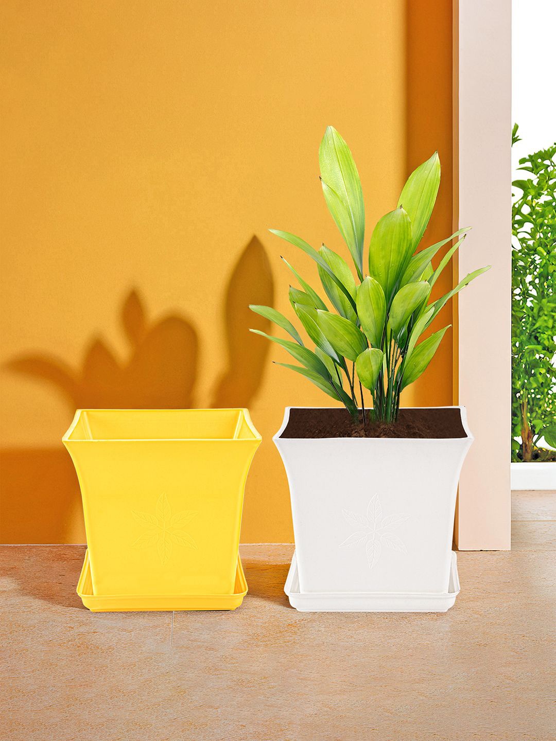 

Kuber Industries 2 Pieces Yellow & White Premium Flower Pots for Garden with Bottom Plates