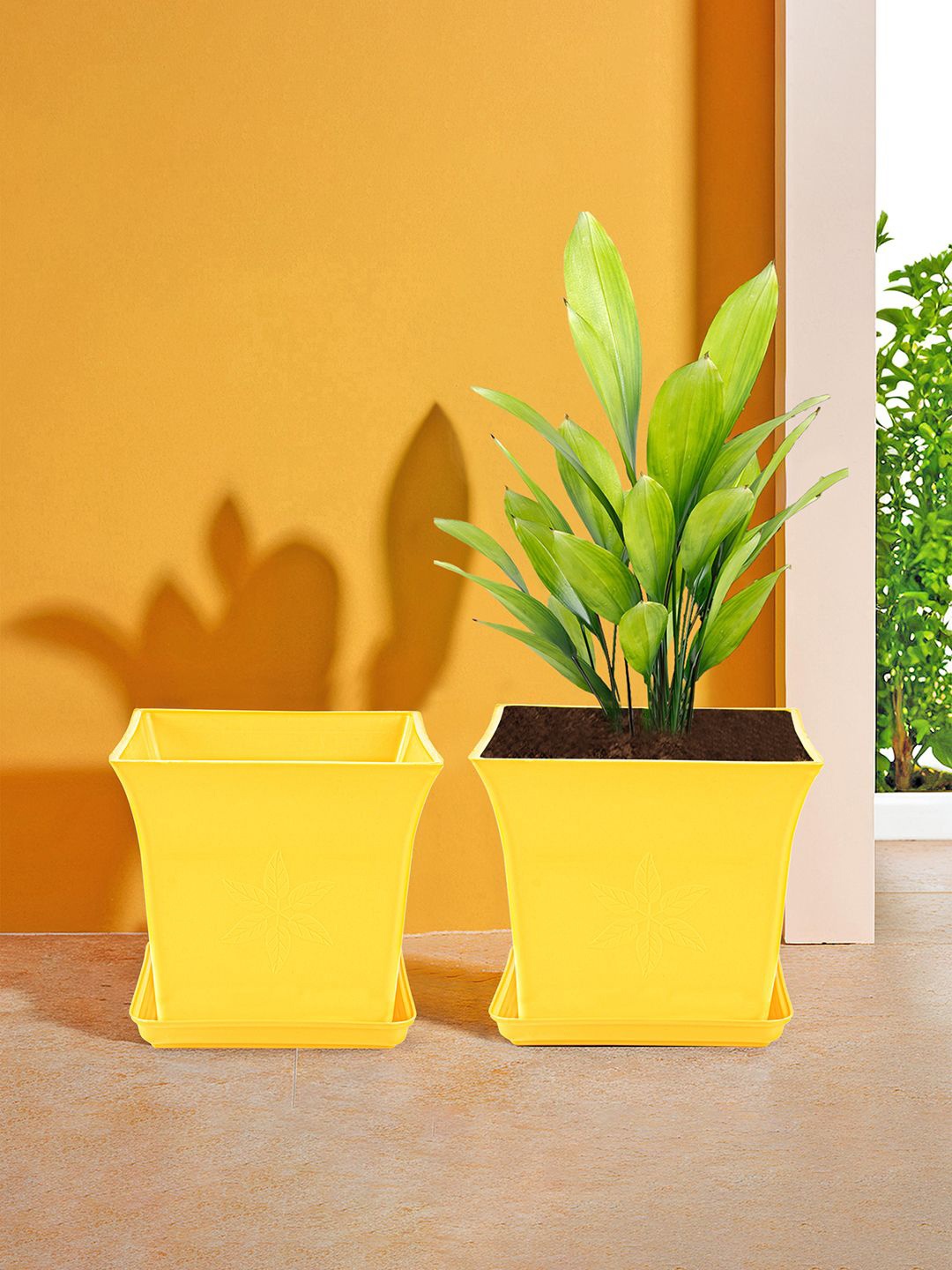 

Kuber Industries Yellow 2 Pieces Premium Flower Pots for Garden with Bottom Plates