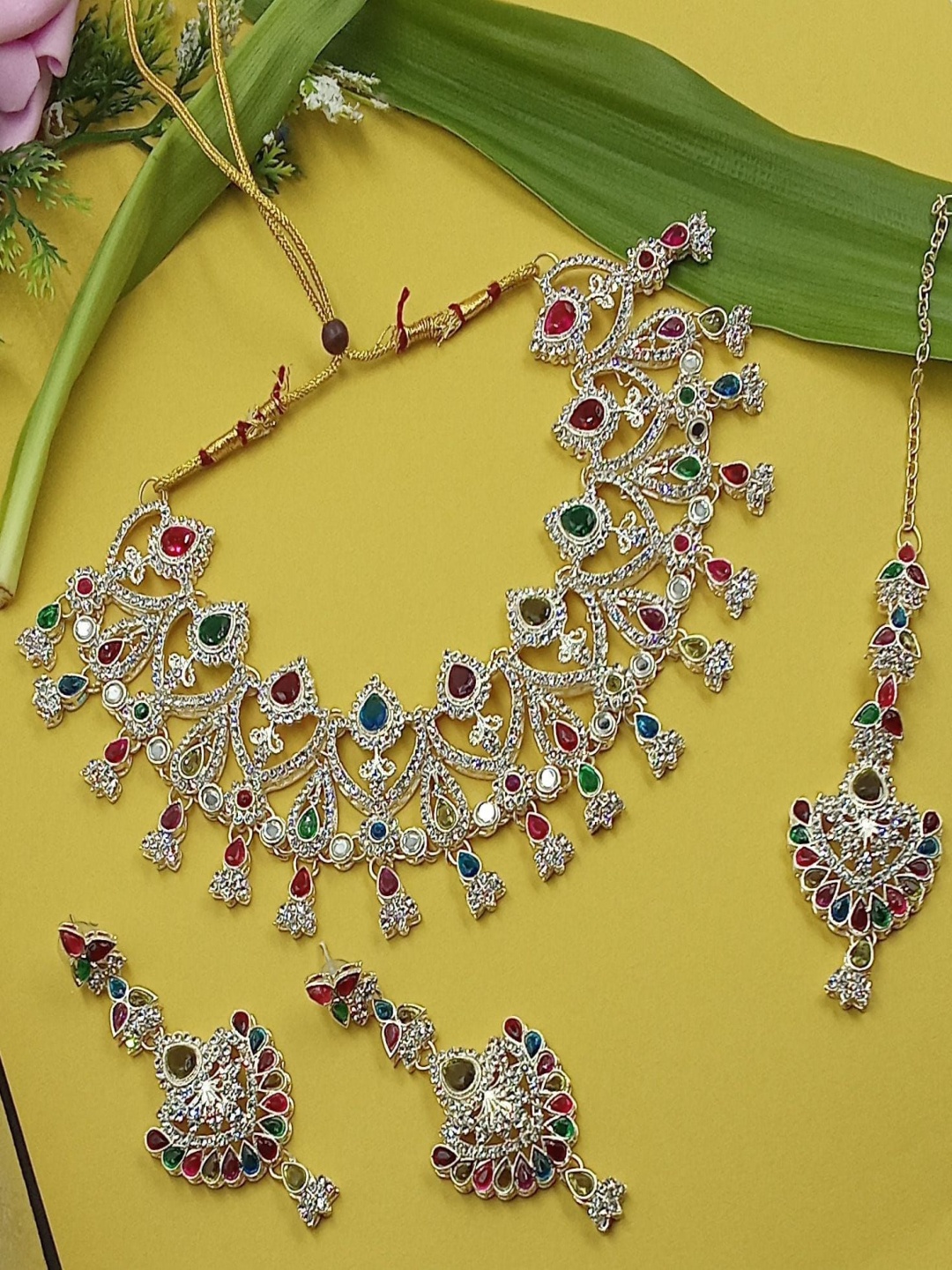 

JMBW INTERNATIONAL Gold-Plated Kundan Studded Meenakari Jewellery Set