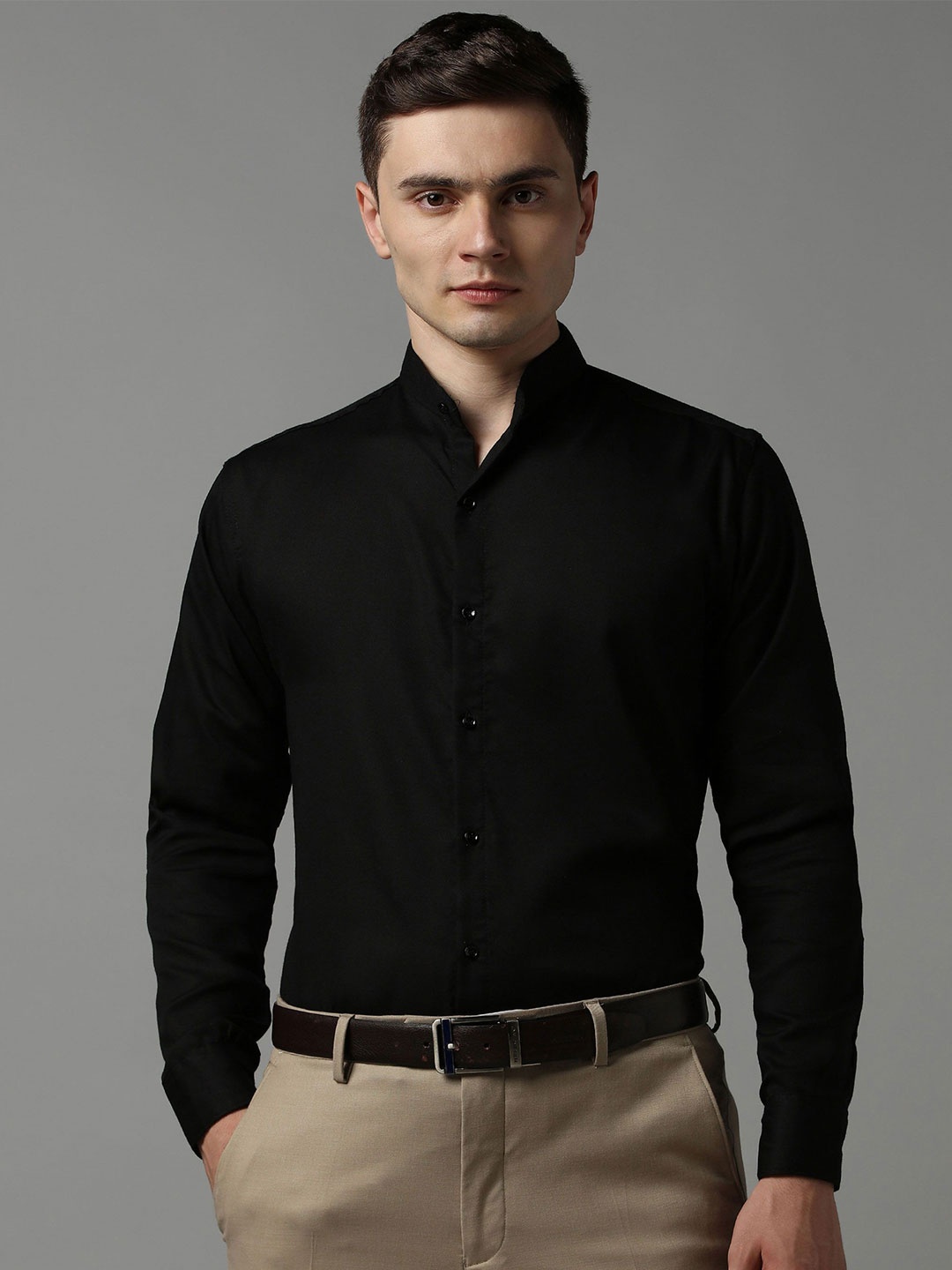 

WOXEN Men Original Fit Mandarin Collar Solid Cotton Casual Shirt, Black