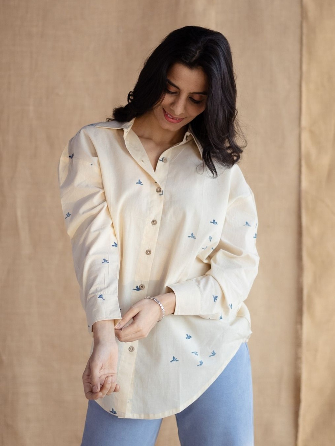 

THE INDIAN ETHNIC CO Women Opaque Printed Casual Shirt, Off white