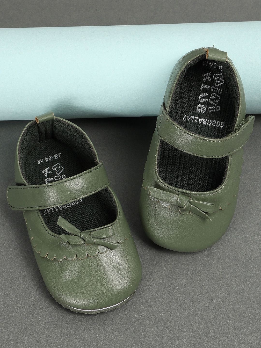 

MINI KLUB Girls Round Toe Ballerinas, Green