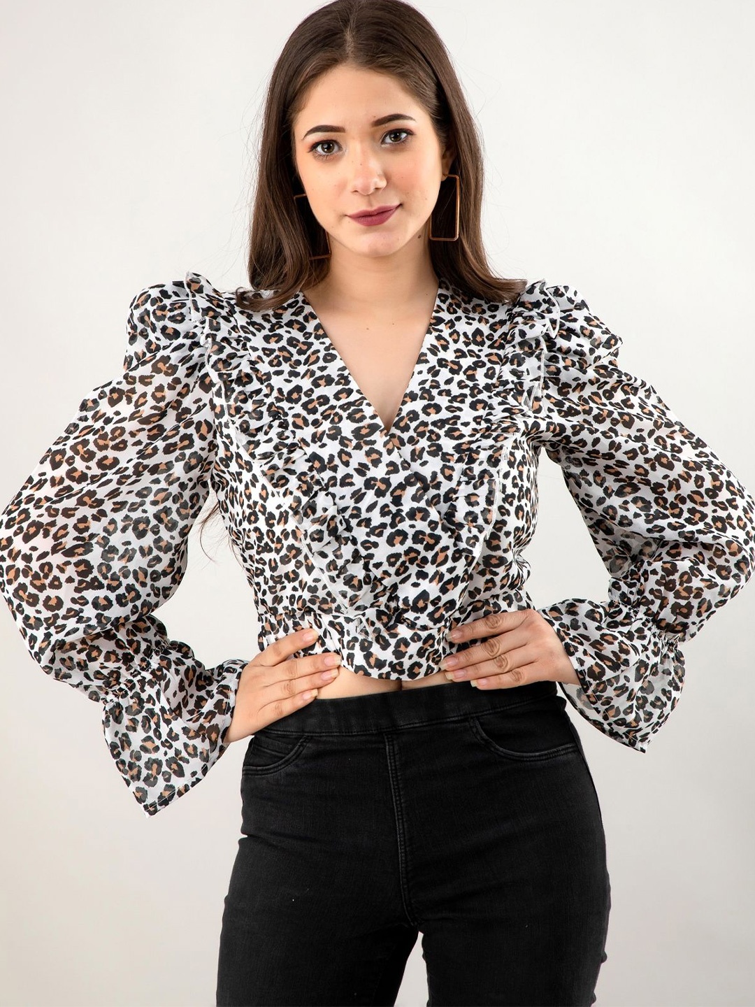 

DressBerry Animal Print Puff Sleeve Chiffon Crop Top, White