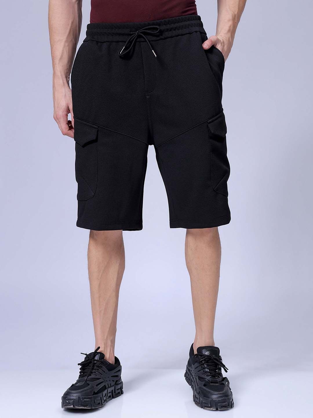 

The Indian Garage Co Men Regular Fit Mid-Rise Cargo Shorts, Black