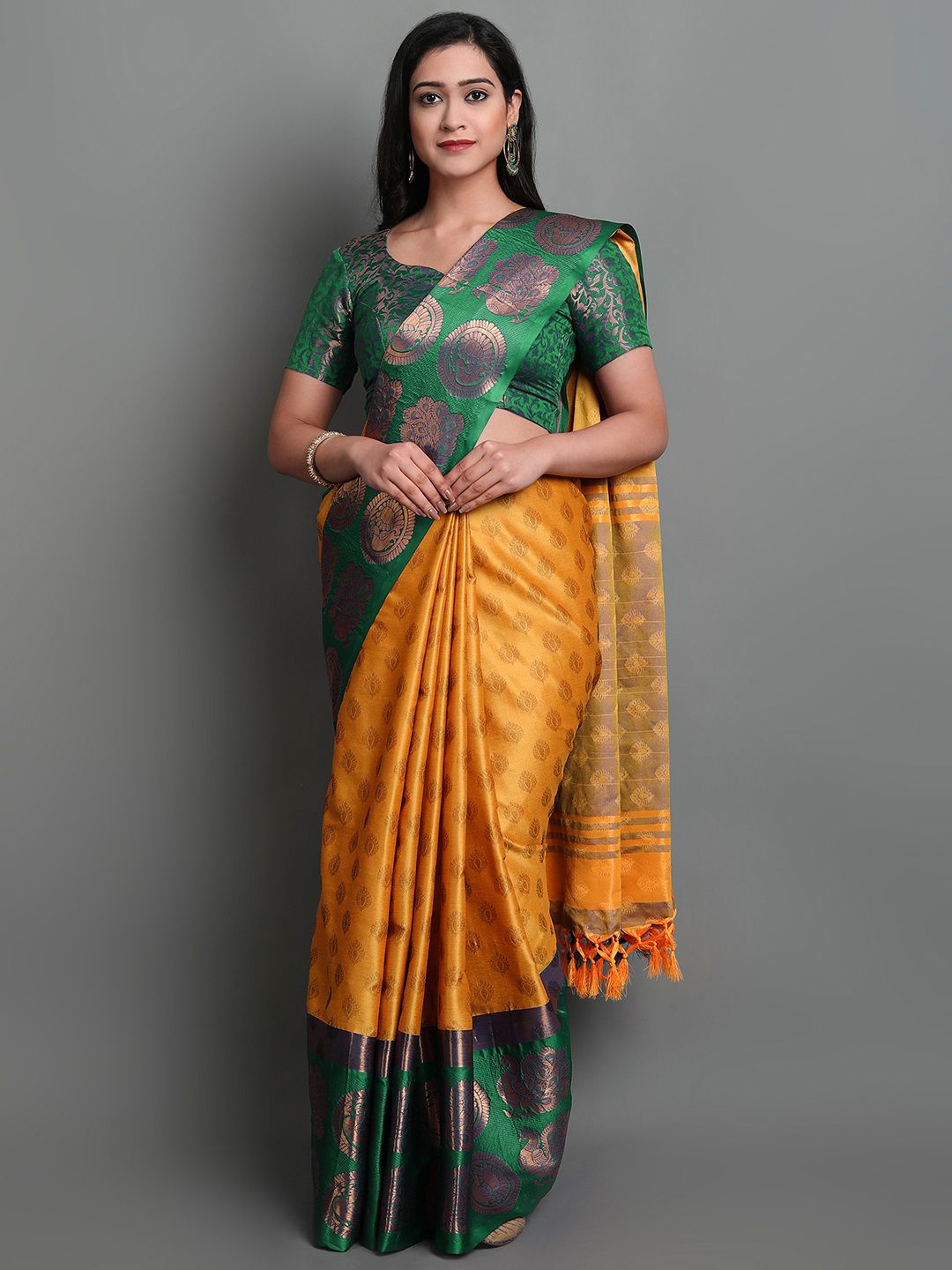 

WINKLECART Woven Design Zari Ikat Saree, Gold