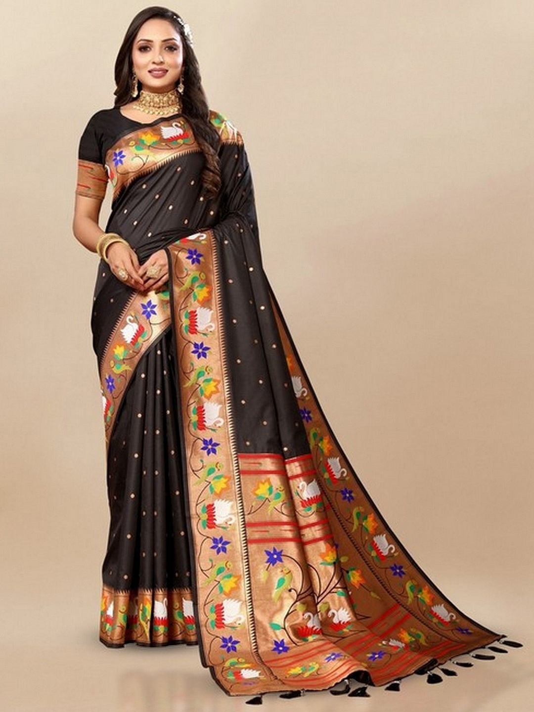 

VARNI FABRICS Woven Design Zari Pure Silk Paithani Saree, Black