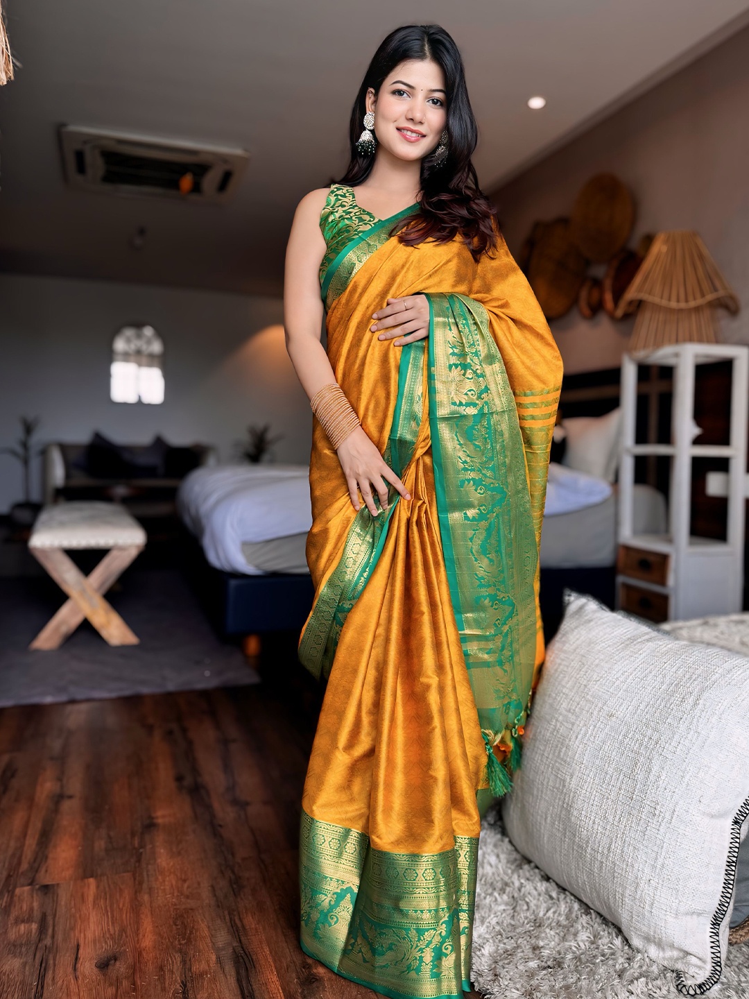 

WINKLECART Woven Design Zari Banarasi Saree, Mustard